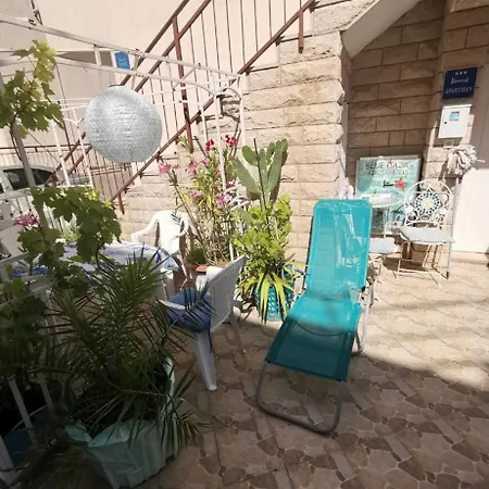 Privat Vukovarska 32 *
